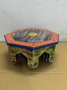 Bajot de madera impermeable pintado a mano, artesanal, tradicional indio, para Pooja, con compartimentos, para el hogar, hotel y templo. - Product Image 6