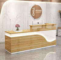 Comptoir de réception moderne en bois de luxe, design personnalisable, éclairage LED, respectueux de l'environnement, pour hôtel, bureau, hall commercial
