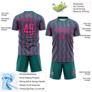 Paquets d'uniformes de football prêts pour la saison faits sur mesure pour les clubs offrant un tissu qui évacue l'humidité et des coutures durables - Product Image 5