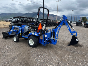 Tracteur compact New Holland Work-Master 25S 4x4 automatique avec chargeur frontal et arrière, composant de pompe centrale disponible à la vente - Product Image 5