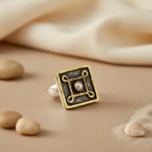 Anillo de Perlas Cuadradas para Mujer - Joyería Elegante de Plata - Product Image 2