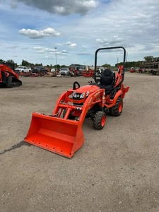 Tracteur-chargeur sur pneus Kubota BX23S avec moteur KUBOTA et accessoires de chargeur frontal et de pelle arrière - Product Image 1