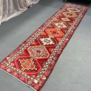 พรมวินเทจตุรกีขนาด 3x11.7 ฟุต, พรมปูพื้น, พรมลายตารางสีแดง - Product Image 4