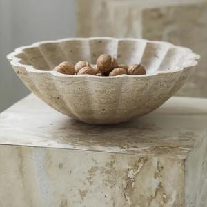 ชามหินทราเวอร์ทีนลายเกลียวตกแต่งอย่างสวยงาม ด้วยดีไซน์ลายร่องที่หรูหรา ผิวสัมผัสเป็นธรรมชาติ คุณภาพทนทาน และเสน่ห์ทันสมัย - Product Image 3