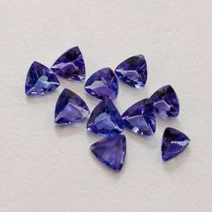 พลอย tanzanite จากธรรมชาติคุณภาพสูงกว่าล้านล้านล้านชิ้นตัดกับพื้นผิวที่เรียบและขัดเงาสำหรับทำเครื่องประดับ - Product Image 4