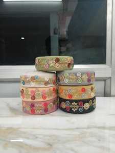 Tissu en dentelle brodée de haute qualité pour robes de mariée Tissu en dentelle brodée florale de luxe pour robes de mariée - Product Image 4