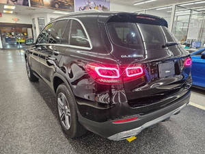 สภาพสมบูรณ์แบบ ปี 2022 เมอร์เซเดส-เบนซ์ GLC - Product Image 4