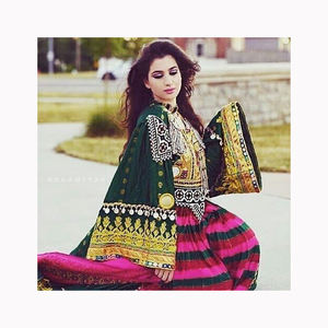 Robes Afghani Kuchi d'excellente qualité pour l'Aïd robe de femmes afghanes de couleur unie avec broderie à manches longues - Product Image 2