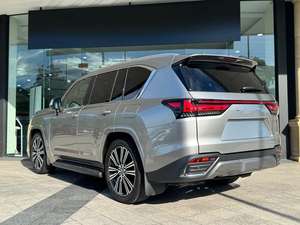 Promoción Relámpago: Lexus LX 600 2024, Auto Deportivo de Lujo 4x4 / Volante a la Derecha - Product Image 4