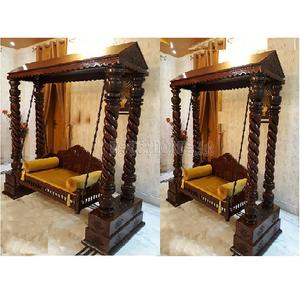 Balançoire en bois de teck moderne pour la maison, finition noyer, fabrication artisanale, balançoire d'intérieur durable avec taille et couleur personnalisées - Product Image 1