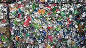 Chatarra UBC de aluminio de alta calidad (latas de bebidas usadas) limpia comprimida y clasificada - Product Image 3