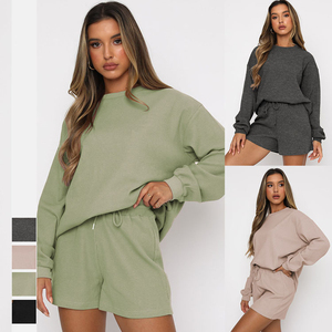 Spandex/poliéster sólido suelto de talla grande Casual cuello redondo sudaderas y pantalones cortos de dos piezas gimnasio Fitness conjuntos para mujeres - Product Image 2