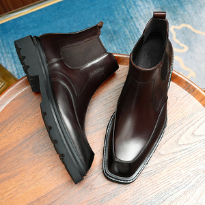 Bottes en cuir de mouton marron de luxe, au-dessus du genou, avec surface imperméable et doublure anti-humidité pour le froid et les occasions formelles - Product Image 3