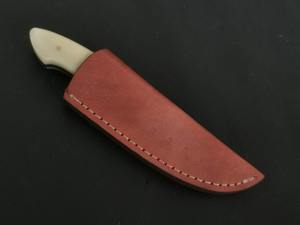 Cuchillo de caza de acero de Damasco personalizado hecho a mano con mango de hueso de camello y Funda de cuero compatible con OEM - Product Image 4