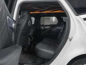 2024 B-M-W X-M AWD avec faible kilométrage et prix abordable en stock prêt à l'expédition - Product Image 6