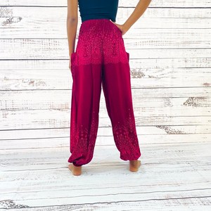 Pantalones de Mujer Estilo Hippie Boho con Estampado Floral, 100% Seda, Tallas Pequeñas y Grandes, Pantalones Fluidos con Cintura Alta Elástica y Pierna Abierta - Product Image 5