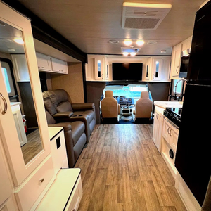 ผู้จัดจำหน่ายรถบ้านมือสอง ปี 2024 รุ่น Ne X us RV Viper Class B+ เครื่องยนต์แก๊ส 25V - Product Image 5