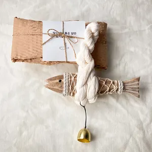 木彫り幸運魚伝統的な韓国の手作り小道具インテリアアクセサリー