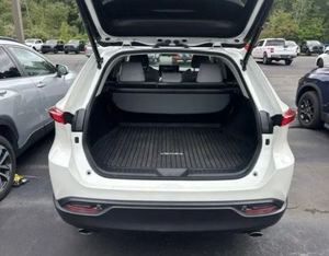 ORIGINAL 2022 TOYOTA Venza with Rear <b>Camera</b> Leather Seats Left Steering-Used Car - Product Image 4