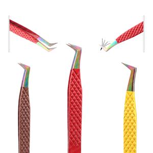 Atención meticulosa a las pestañas, Estas pinzas para pestañas están diseñadas para hacer que la aplicación de pestañas tenga un aspecto único - Product Image 1