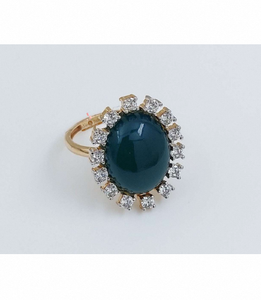 Bague élégante pour femme en or 18 carats, accessoire parfait pour le quotidien, les occasions spéciales et les soirées magnifiques, en provenance d'Inde - Product Image 2