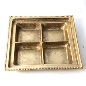 Elegante Bandeja de Servicio de Aluminio Fundido para Celebraciones Festivas que Agrega un Toque de Lujo a las Decoraciones del Hogar en las Fiestas - Product Image 2