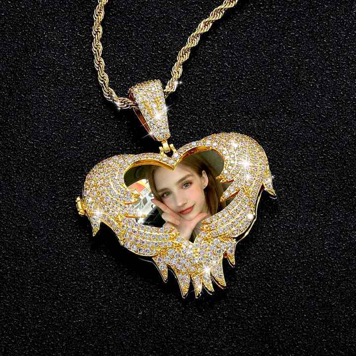 Women's Fine Pendants Charms 925 Silver Iced Jewelry 5.65ct VVS Moissanite Diamond Angel Wings Heart Pendant OEM Gold Plated