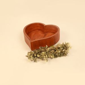 Bol en bois en forme de cœur écologique, bol de service en bois massif naturel pour la maison et les restaurants - Product Image 4