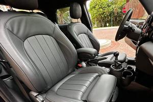 Voiture 2024 ME-/ CO-per S AWD, faible kilométrage, boîte de vitesses automatique, conduite à gauche, essence/électrique, état neuf - Product Image 2