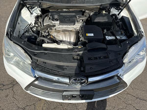 โตโยต้า แคมรี่ LE ปี 2016 รถเก๋ง เกียร์ธรรมดา/อัตโนมัติ เครื่องยนต์เทอร์โบ เบาะหนัง ภายในสีเข้ม ขนาดยาง R16 มีจำหน่าย - Product Image 5