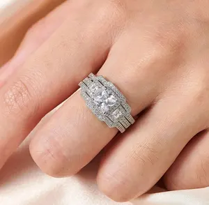 Anillo de Compromiso Vintage de Plata 925 con Diamante Moissanita de Corte Princesa de 2.50 Ct - Product Image 5