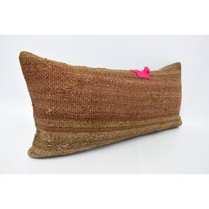 Coussin Patchwork Kantha en Laine Beige Rayé Subtil Coussin Décoratif de Luxe 12x24 Pouces Motif Moelleux Vintage pour le Salon - Product Image 3