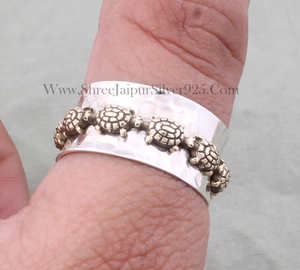 Anillo de Plata de Ley 925 y latón con diseño de tortugas, anillo de meditación bohemio martillado, hecho a mano - Product Image 4