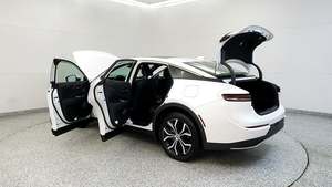 Usado 2024 para CRO -WN XLE AWD Volante a la Izquierda - Product Image 4