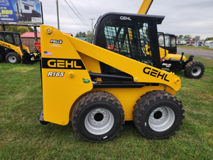 รถตักล้อยาง Gehl R165 พร้อมจัดส่ง - Product Image 4