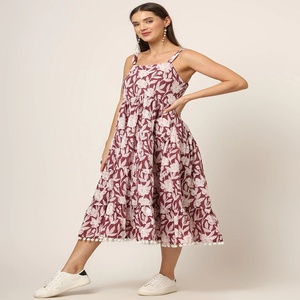 Vestido Étnico Largo con Tirantes y Estampado Floral Vintage de Primera Calidad para Mujer, 100% Algodón, Precio al por Mayor - Product Image 1