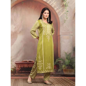 ชุดคุर्ตาผ้าเรยอนพิมพ์ลายสีเขียวลำลองสำหรับผู้หญิง แขนสามส่วน ผ้าเครปสำหรับฤดูใบไม้ผลิ/ฤดูร้อน - Product Image 3