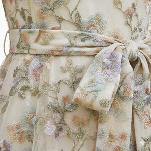 Nuevo vestido Midi de manga larga con flores para mujer, elegante vestido de fiesta con cinturón y superposición de malla de encaje, ropa de moda informal al por mayor OEM - Product Image 6