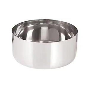 Bol en métal argenté finition moderne ajoute un charme sophistiqué à la décoration de table et à la décoration intérieure haut de gamme - Product Image 1