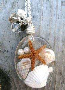 สินค้ามาใหม่แนวสตรีทบอยขายดีสร้อยคอไข่มุกเรซินใสสร้อยคออะคริลิคสำหรับผู้ชายแนวฮิปฮอปพังค์ - Product Image 5