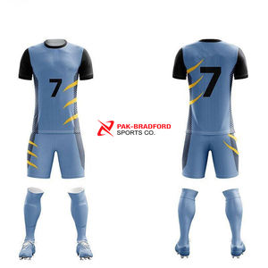 Maillot de football pour hommes personnalisé en usine, uniforme de football à séchage rapide, vêtements de football pour le sport, uniforme de football à manches courtes - Product Image 5