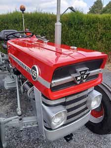 รถแทรกเตอร์มือสอง Massey Ferguson 45 แรงม้า พร้อมจำหน่ายในราคาถูก จัดส่งรวดเร็ว มีสินค้าในสต็อก ซื้อเลย อุปกรณ์คุณภาพสำหรับฟาร์มของคุณ - Product Image 1