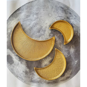 Plateau en forme de lune en métal fait à la main vaisselle vintage plateau de décoration de la maison plateaux de présentation de jeûne plateau de Ramadan - Product Image 1