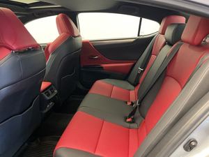 Magnifique berline d'occasion 2023 E-S 350 F SPORT, transmission 8 vitesses, 302 ch, V6 3.5L, traction avant - Product Image 3