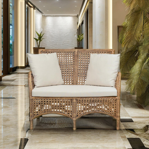 Sofá de dos plazas de diseño asiático clásico en madera y ratán Cordella, cómodo para hotel, villa, apartamento, sala de estar, CV Craftindo - Product Image 1
