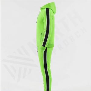 ชุดเซ็ตเสื้อฮู้ดดี้ผ้าฟลีซหนานุ่ม 100% ผ้าฝ้าย พร้อมกางเกงขายาวทรงบาน ชุดออกกำลังกายสำหรับผู้ชาย เหมาะสำหรับฟิตเนส ยิม และวิ่งจ๊อกกิ้ง - Product Image 3