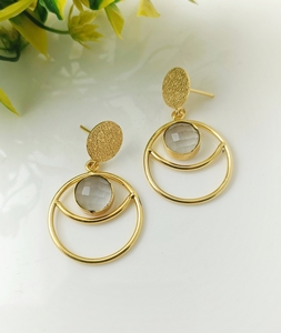 Pendientes rectangulares de piedra lunar transparente genuina con corte complejo de latón fuertemente diseñado para bodas y fiestas - Product Image 2