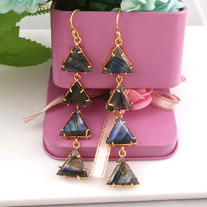 Triangulaire bleu flashy labradorite longue boucle d'oreille griffe designer crochet fait main suspendu balancent pour un usage quotidien cadeau pour elle - Product Image 3