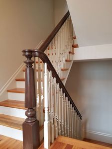 Viet Nam Factory Accesorios para escaleras White Oak Newel Post 4010 Tradicional Simple y elegante para cualquier construcción de escaleras - Product Image 6