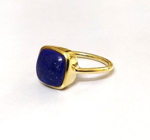 Anillo de Compromiso Unisex de Alta Gama, Clásico, con Bisel de Latón y Piedra Preciosa de Lapislázuli Natural, para Aniversarios o Regalos - Product Image 3